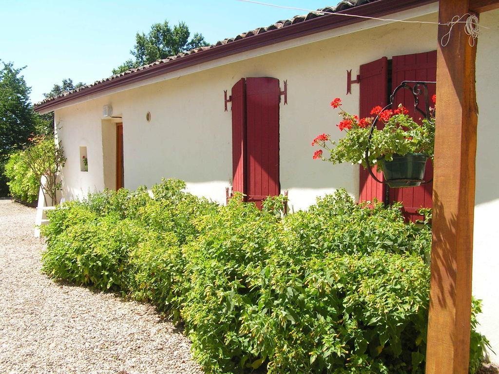 A L'Olivier Bed & Breakfast Montcaret Exterior photo
