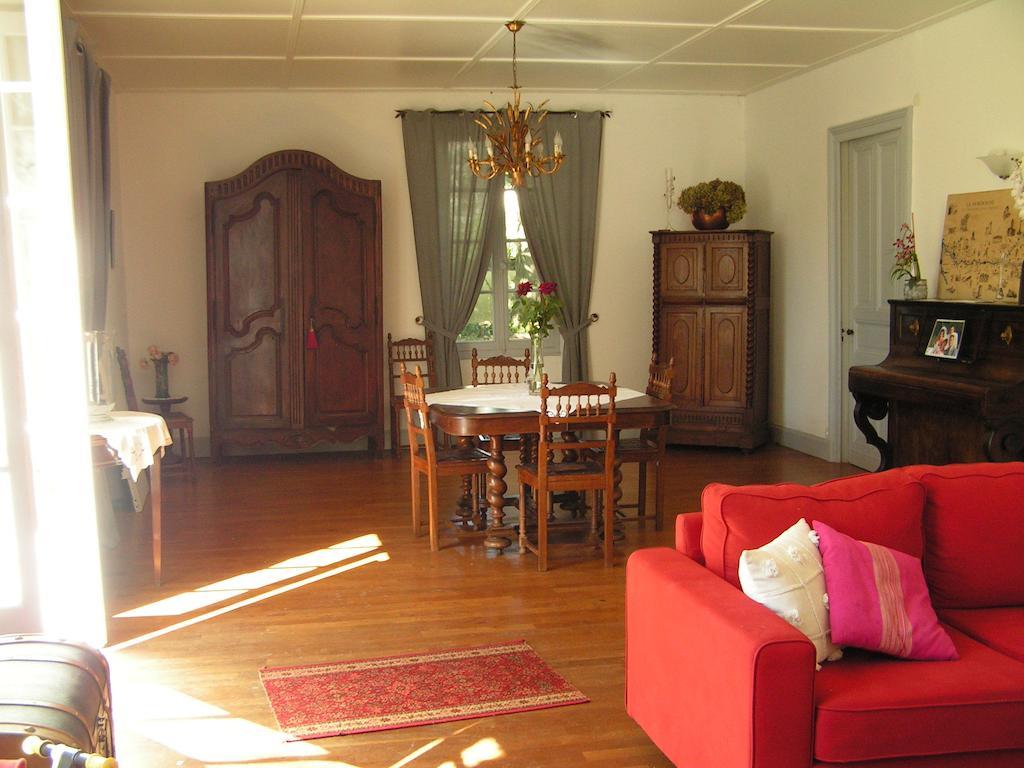 A L'Olivier Bed & Breakfast Montcaret Exterior photo
