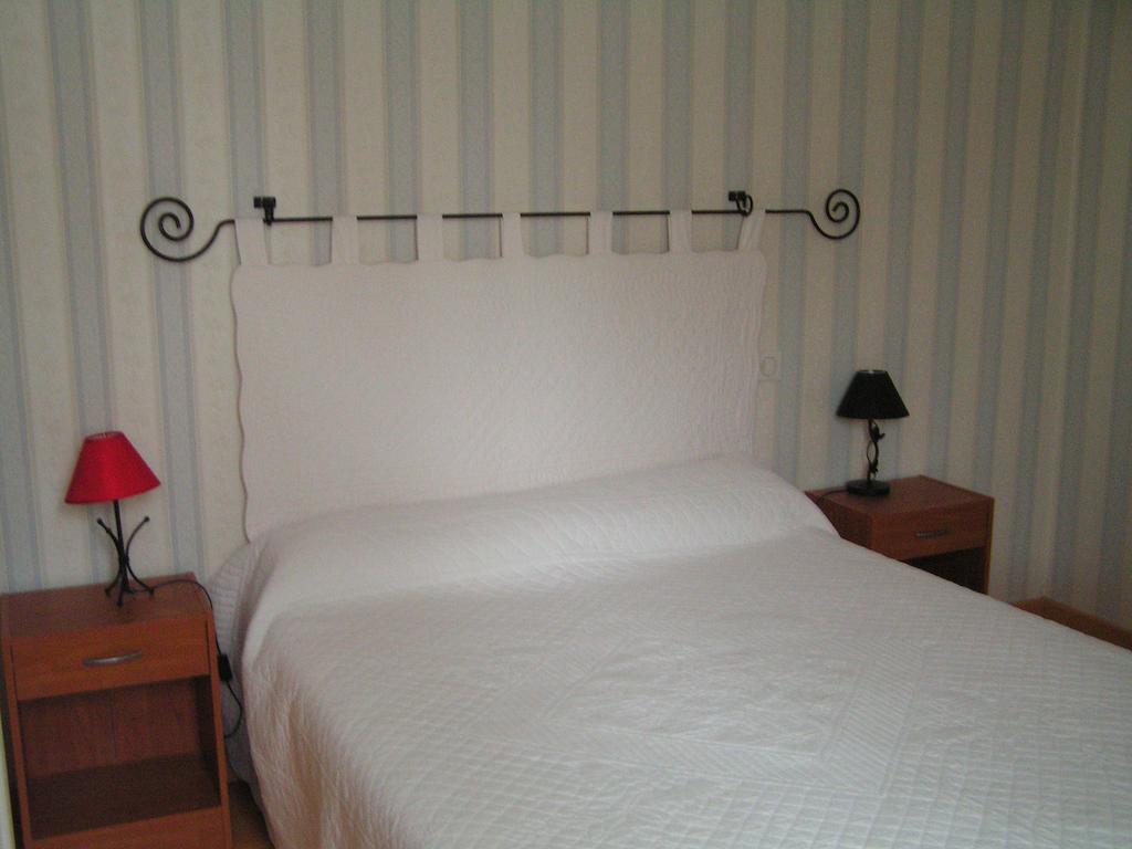 A L'Olivier Bed & Breakfast Montcaret Exterior photo